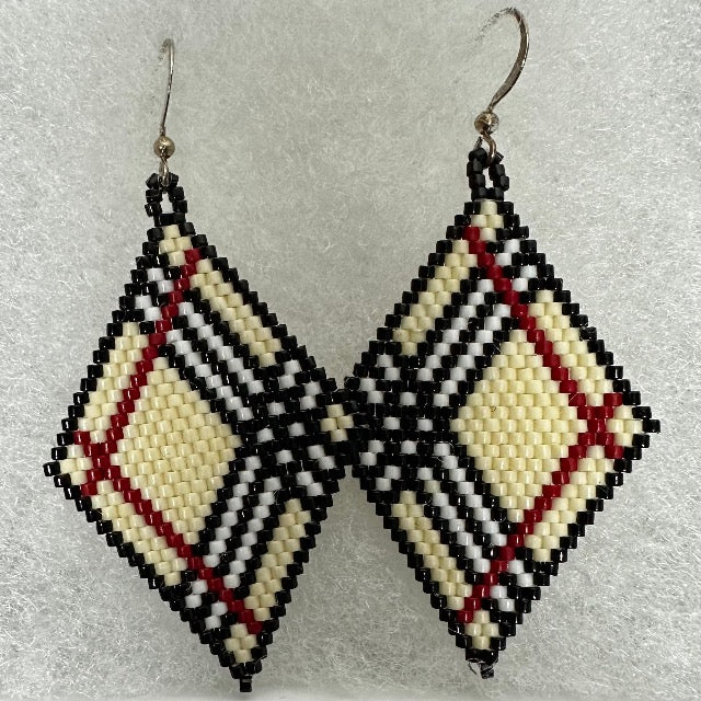 BEADED FASHION EARRING