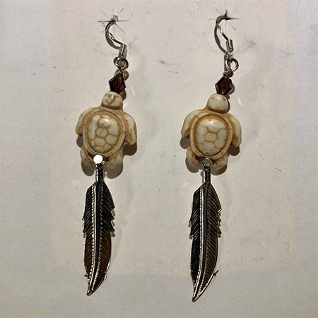 INDIGENOUS TURTLE FETISH EARRING